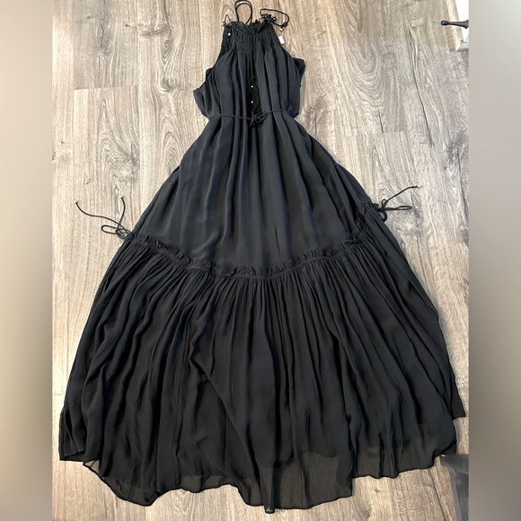 NWT Banana Republic Black Crinkle Maxi Dress with Silk - Size Small - Picture 5 of 13